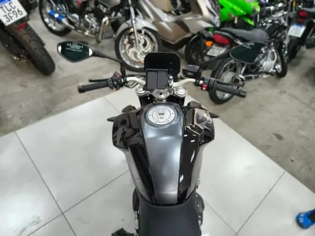 BMW F 900 R