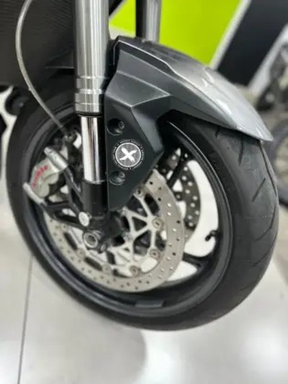 TRIUMPH STREET TRIPLE 765 RS