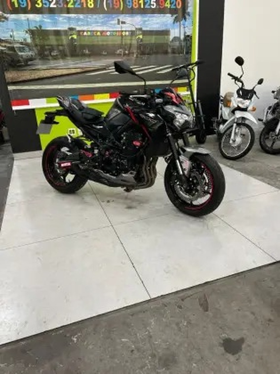 KAWASAKI Z900