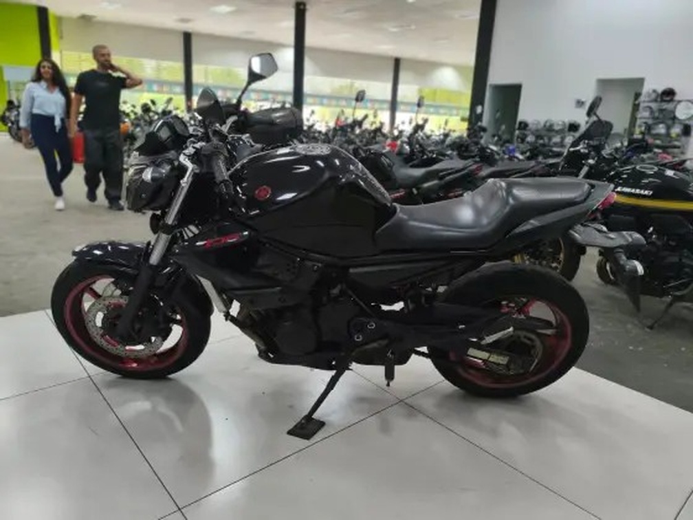 YAMAHA XJ6 N
