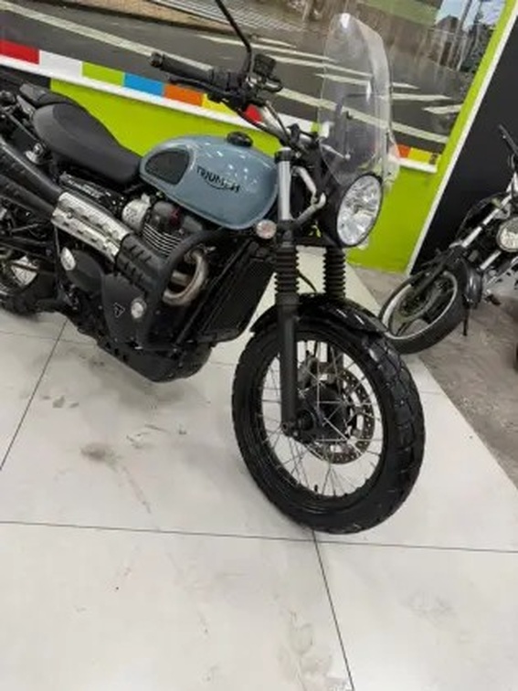 TRIUMPH STREET SCRAMBLER