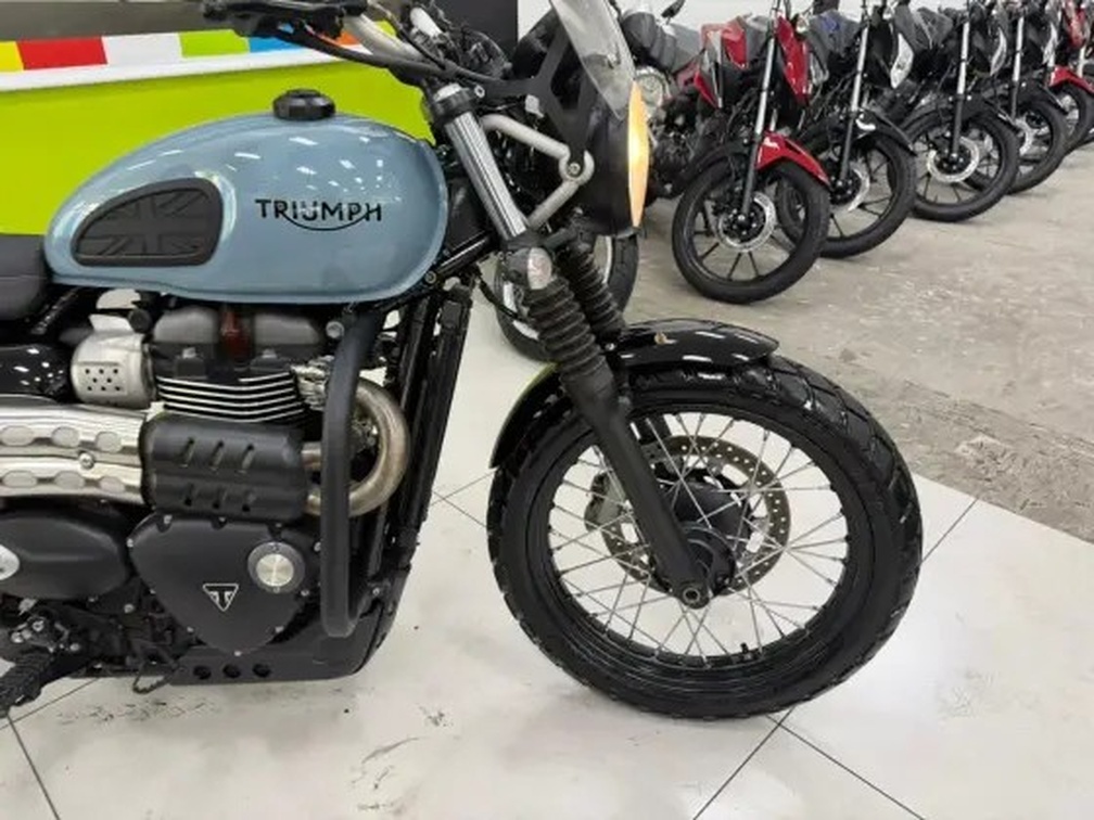 TRIUMPH STREET SCRAMBLER