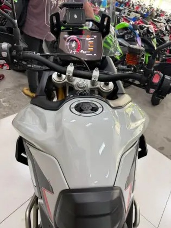 TRIUMPH TIGER 900 RALLY PRO