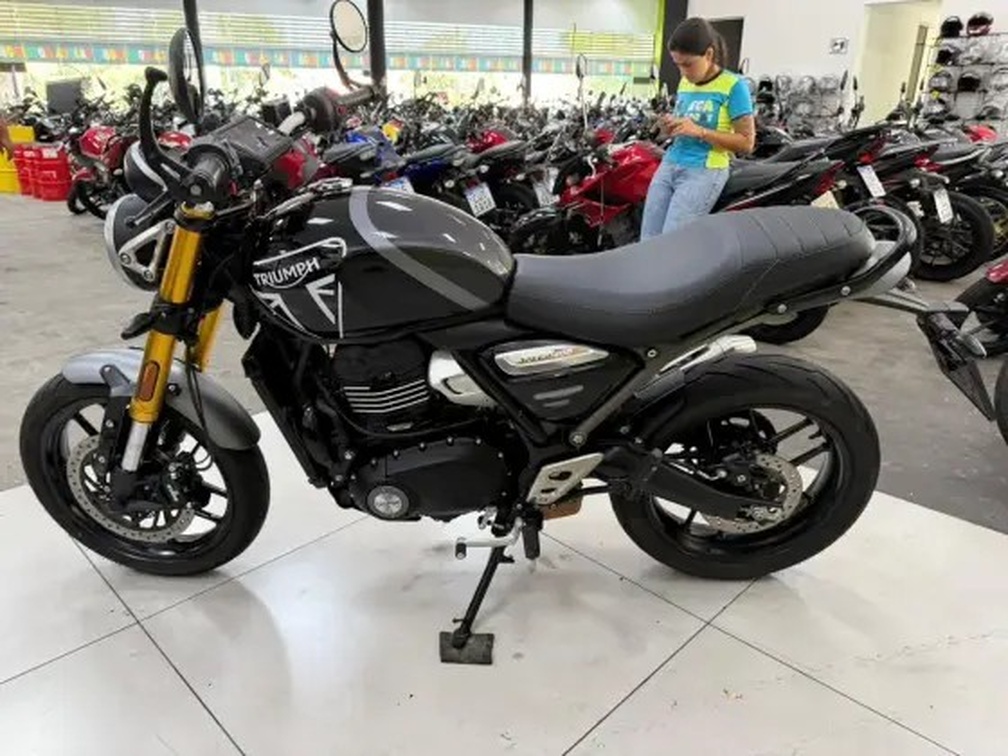 TRIUMPH SCRAMBLER