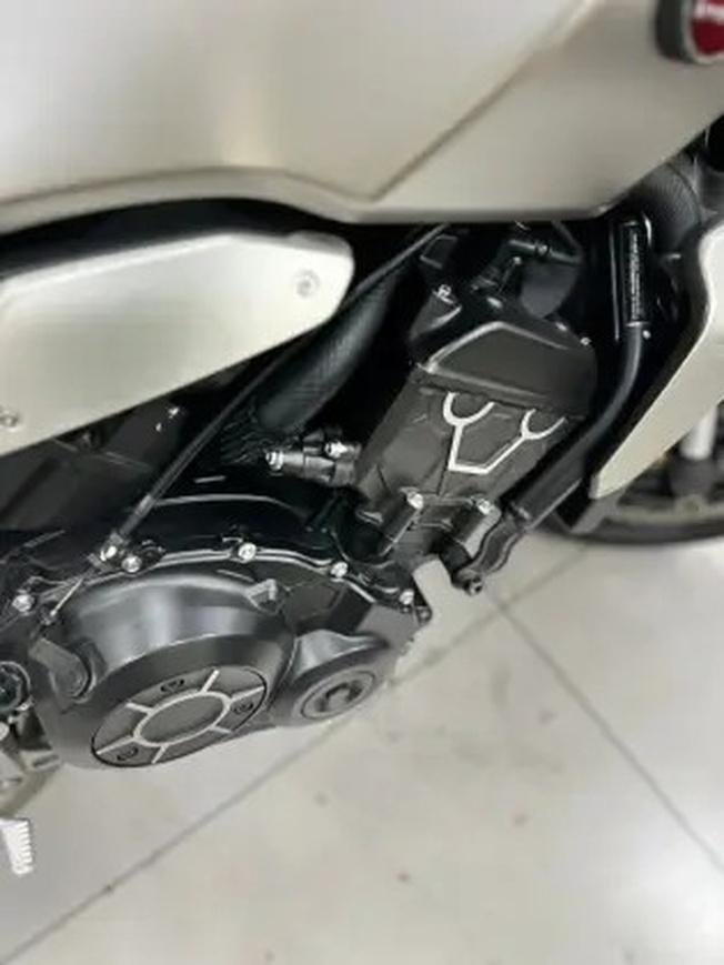 HONDA CB 1000R ABS