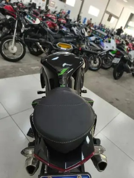 KAWASAKI Z1000