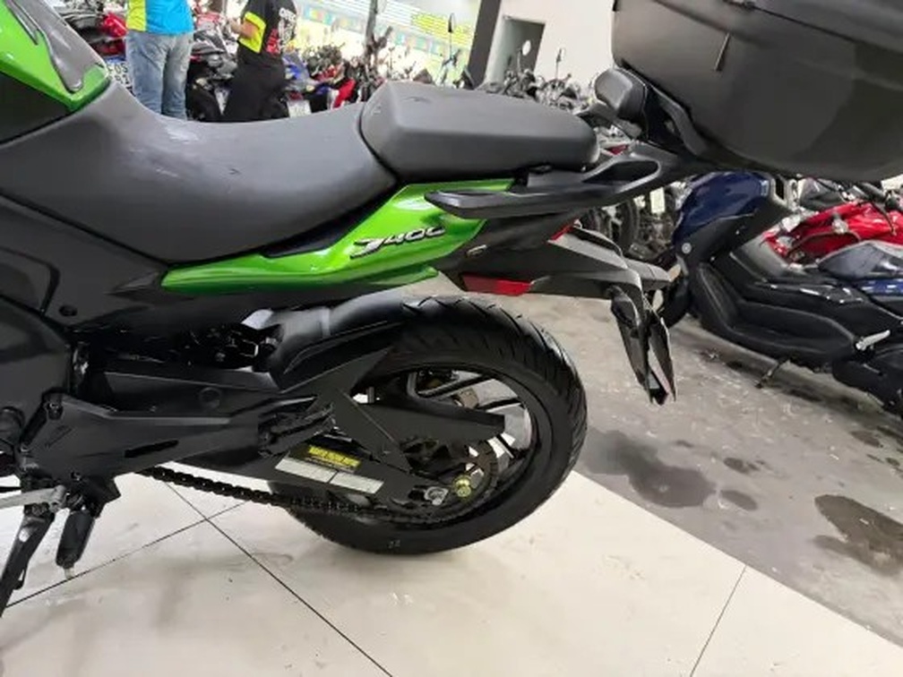 BAJAJ DOMINAR 400