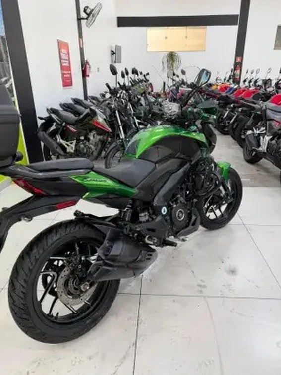 BAJAJ DOMINAR 400