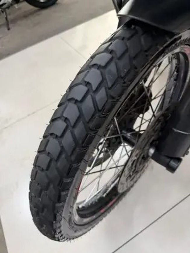 TRIUMPH TIGER 800 XCX