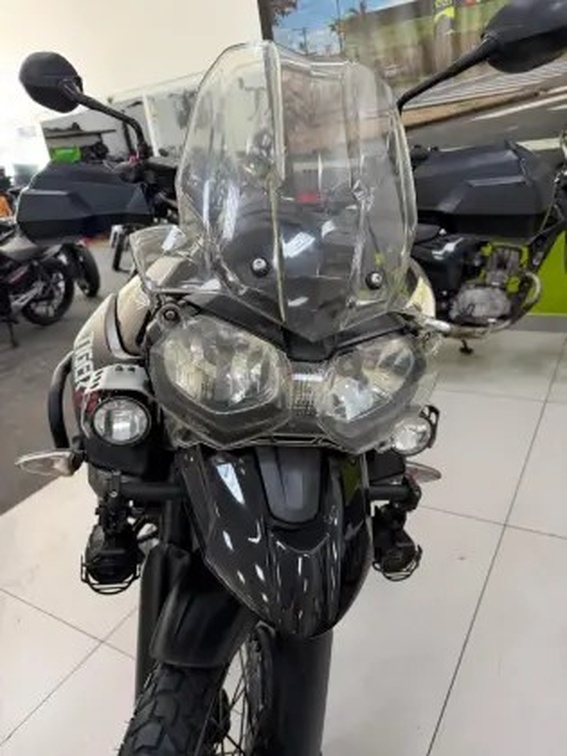 TRIUMPH TIGER 800 XCX