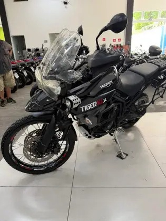 TRIUMPH TIGER 800 XCX