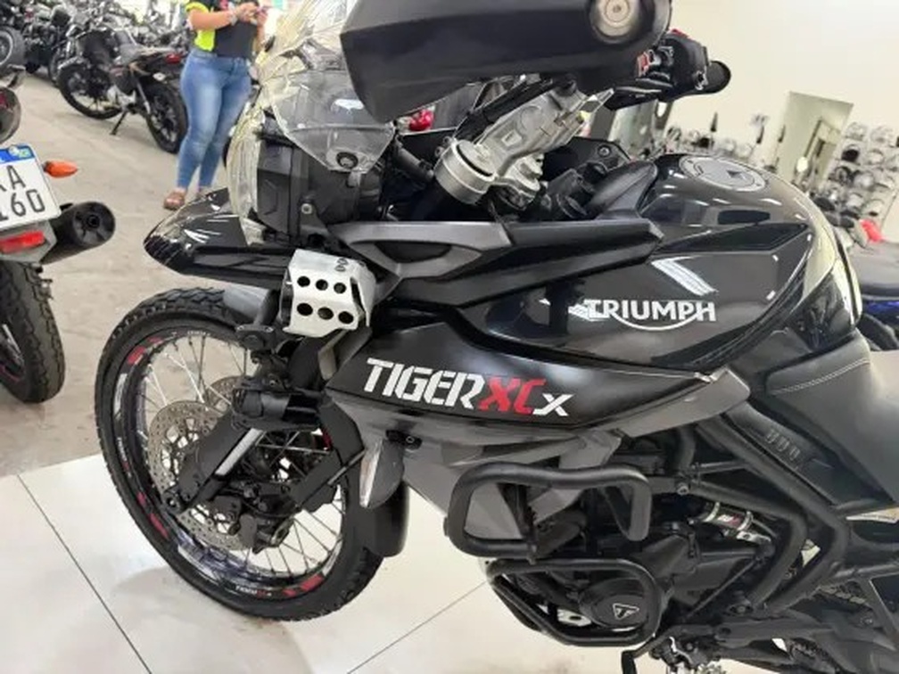 TRIUMPH TIGER 800 XCX