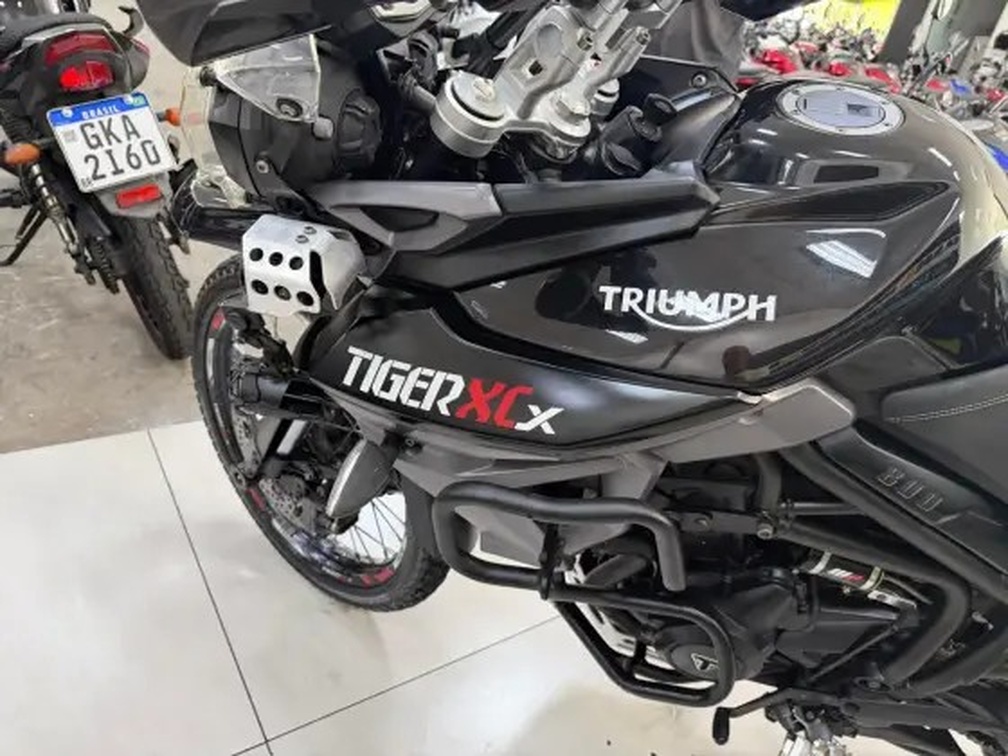 TRIUMPH TIGER 800 XCX