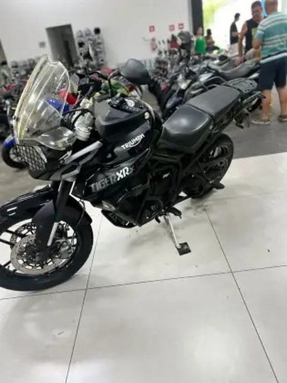 TRIUMPH TIGER 800 XRX