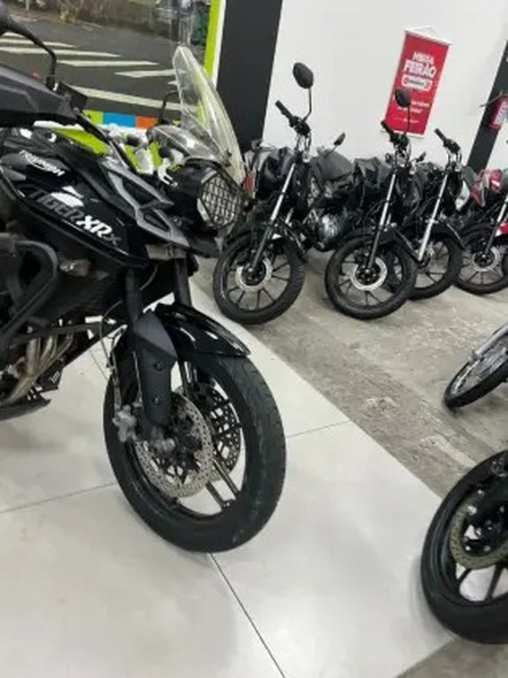TRIUMPH TIGER 800 XRX