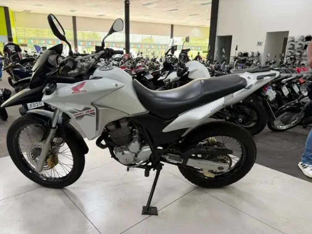 HONDA XRE 300 SAHARA