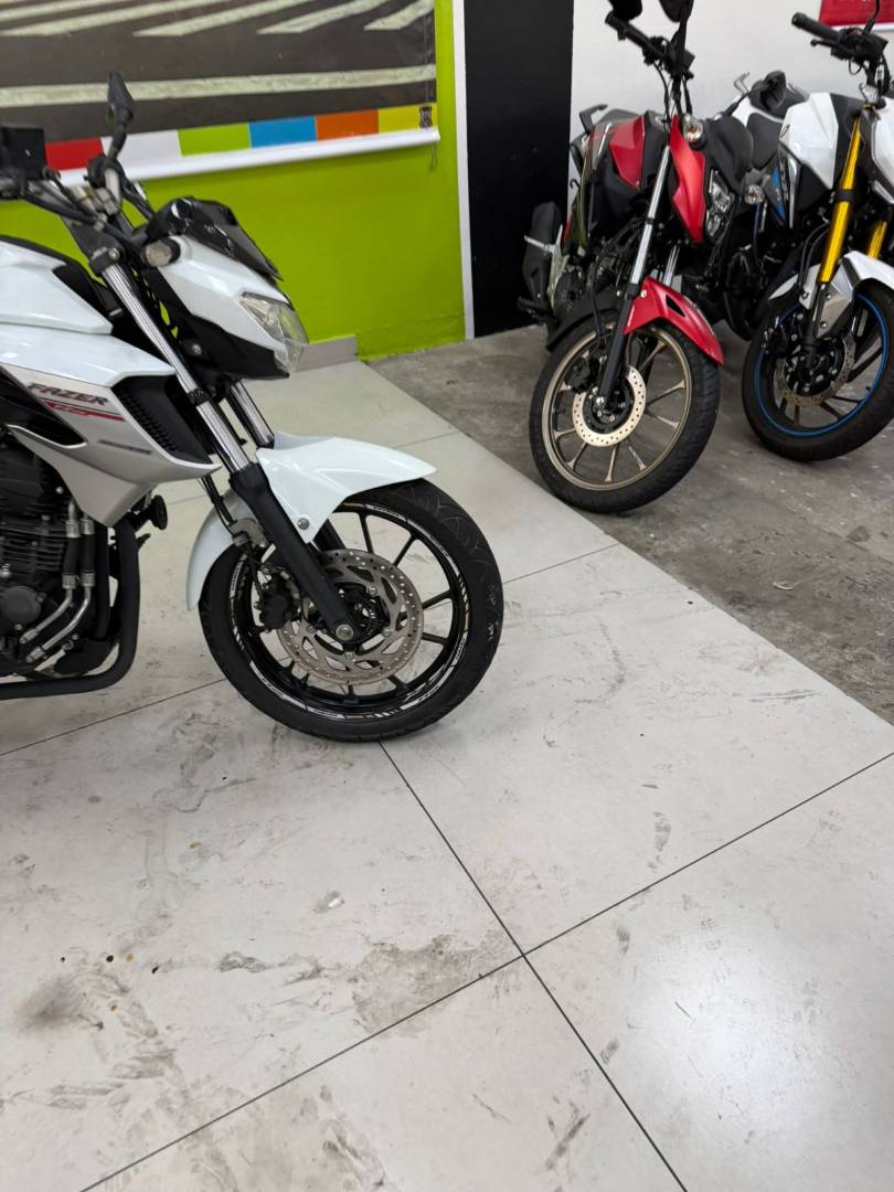 YAMAHA FZ25 FAZER ABS