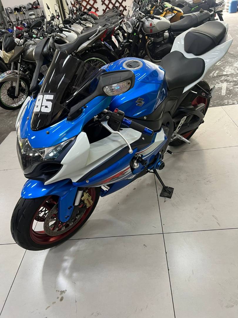 SUZUKI GSX R1000
