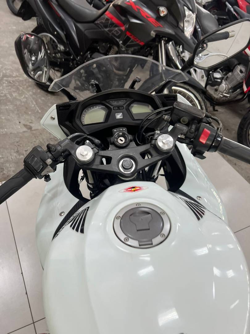 HONDA CBR 650F