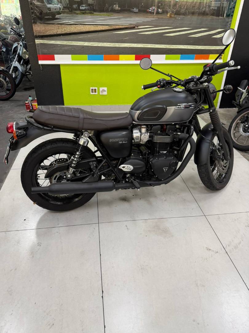 TRIUMPH BONNEVILLE T120 BLACK 1200