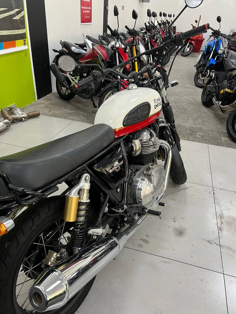 ROYAL ENFIELD INTERCEPTOR 