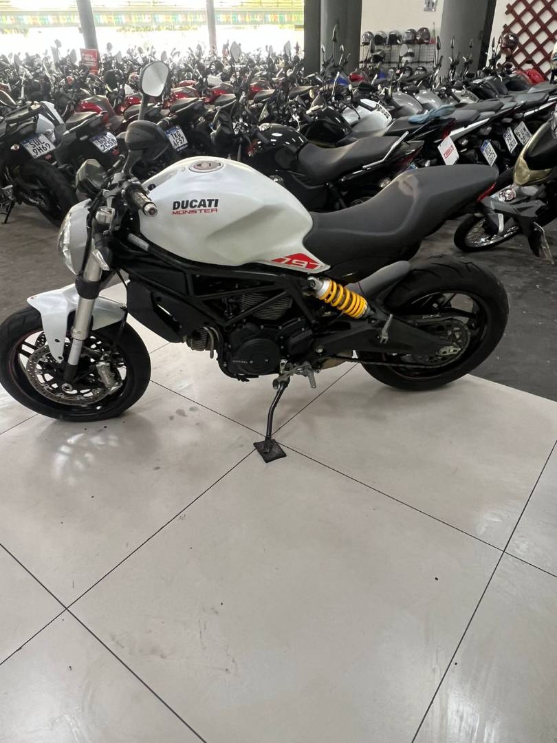 DUCATI MONSTER 797
