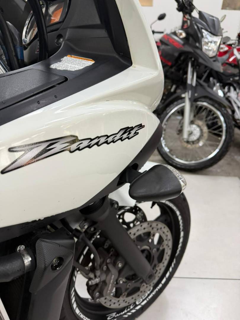 SUZUKI BANDIT 650S
