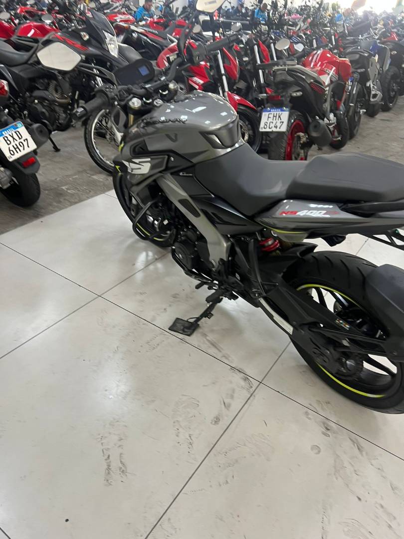 BAJAJ DOMINAR 400