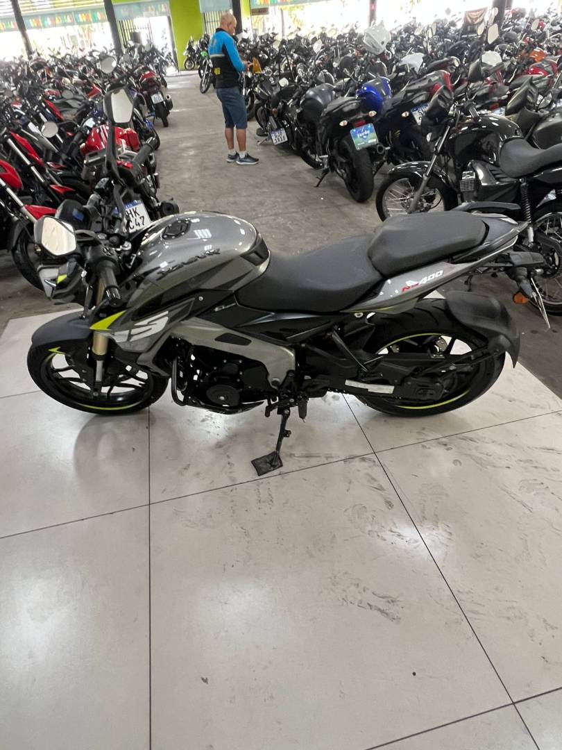 BAJAJ DOMINAR 400