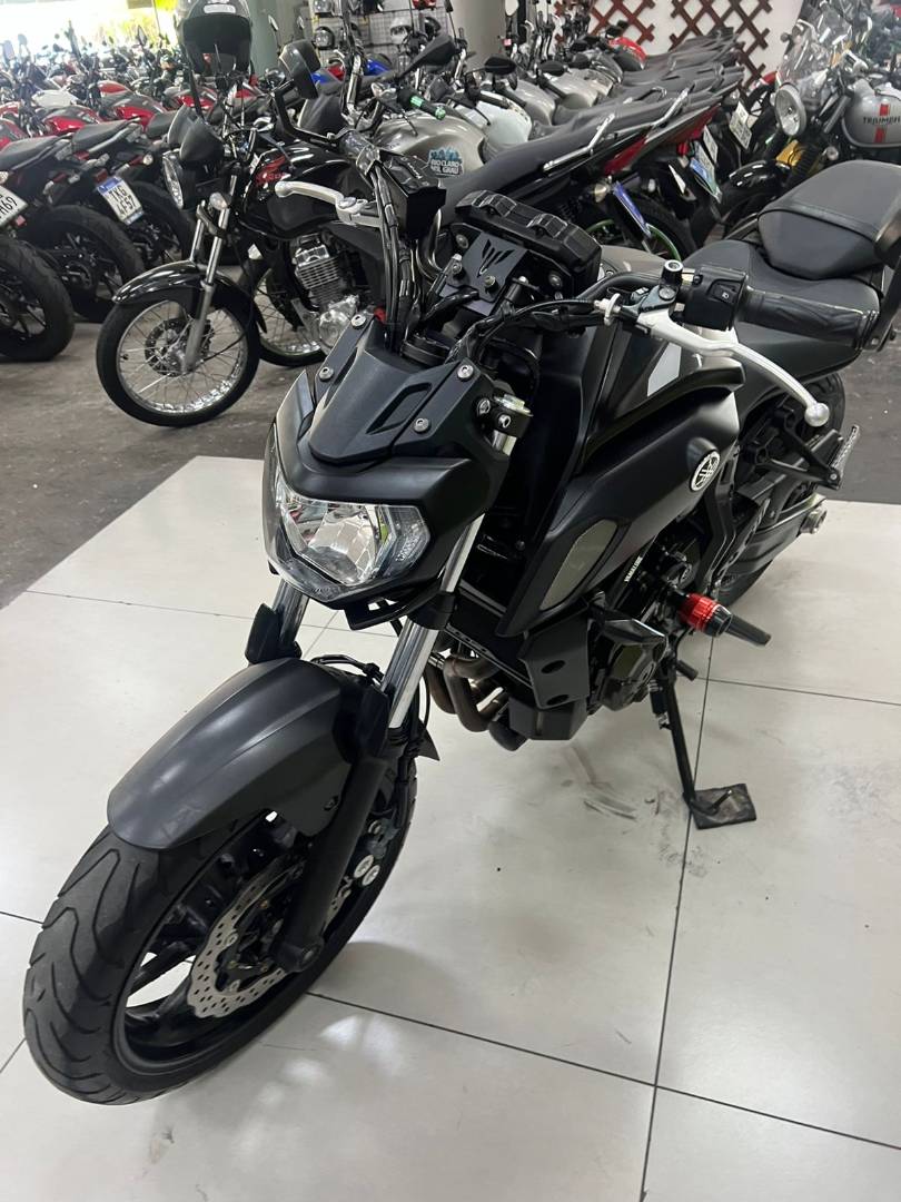 YAMAHA MT-07 ABS