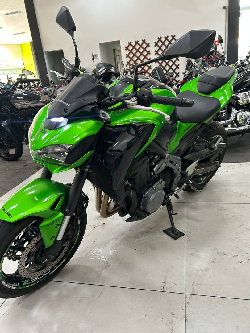 KAWASAKI Z900