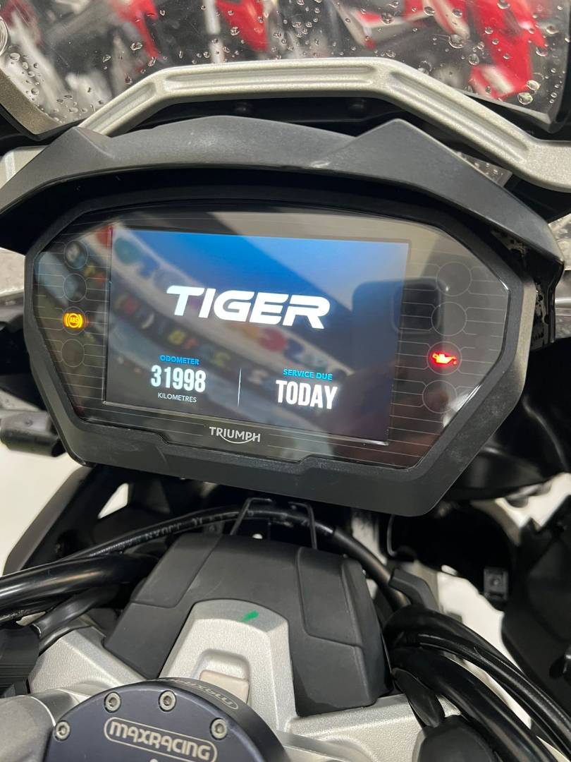 TRIUMPH TIGER 1200 XCX
