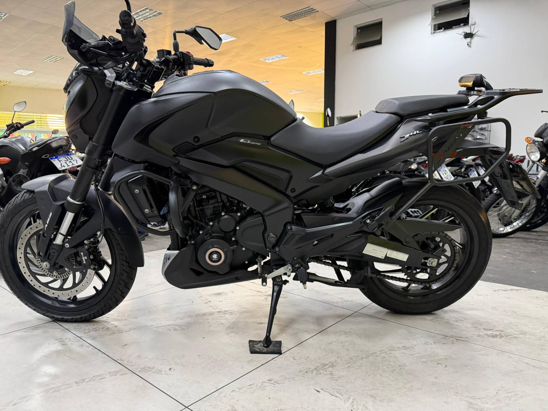 BAJAJ DOMINAR 400
