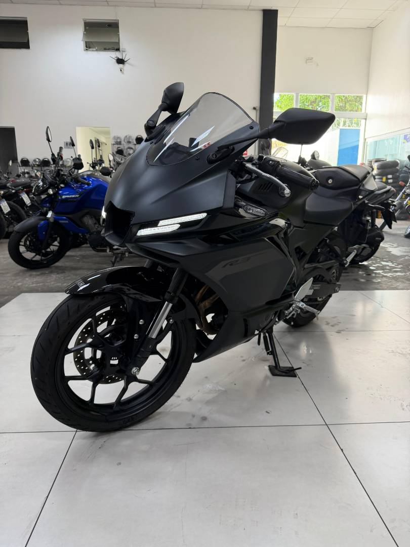 YAMAHA YZF R3 ABS CONNECTED