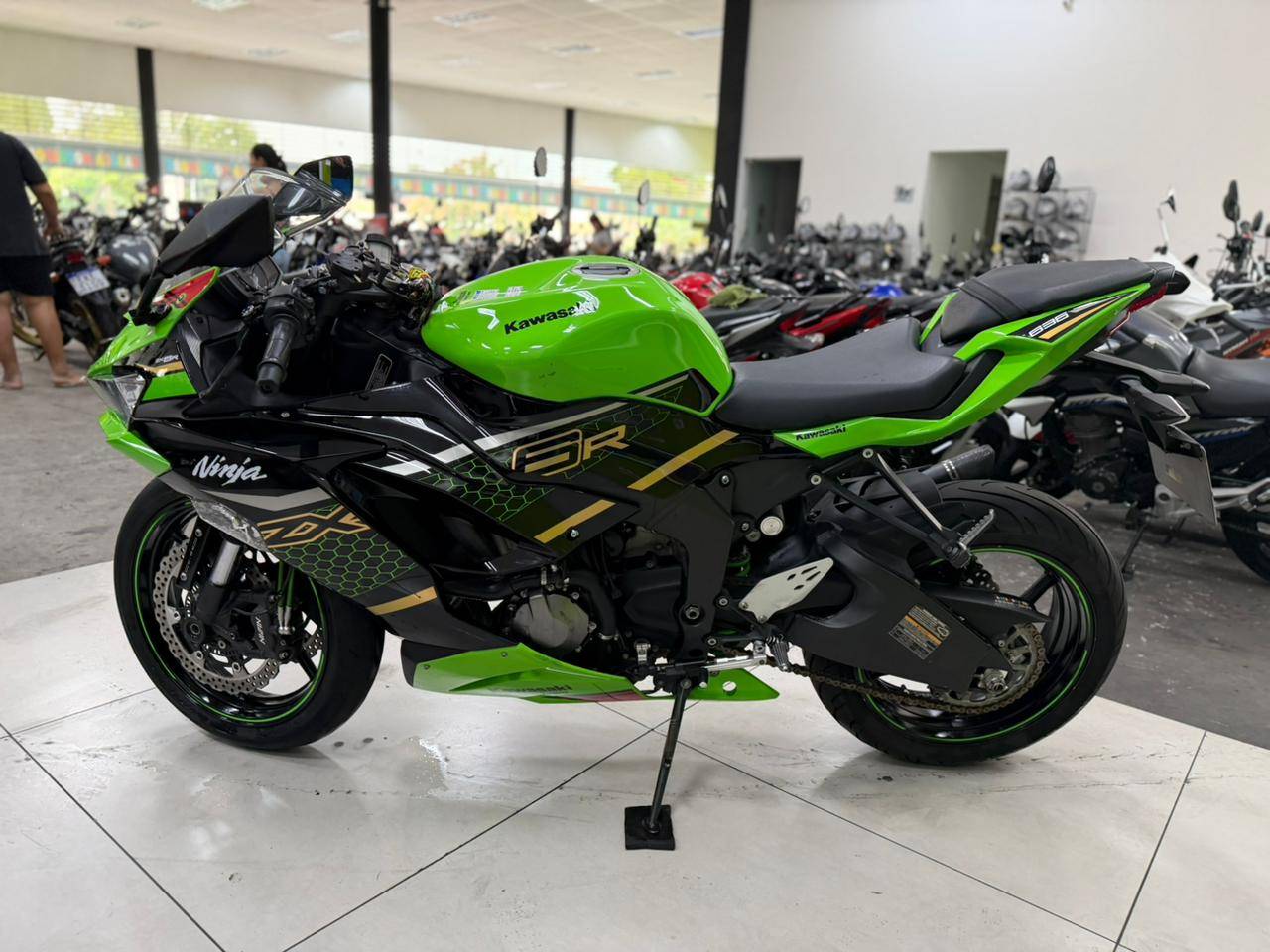 KAWASAKI NINJA ZX-6R