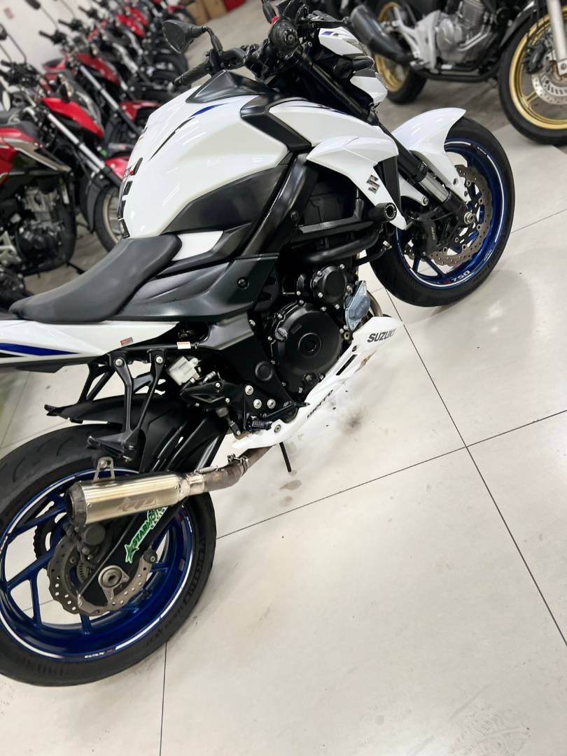 SUZUKI GSX-S750Z
