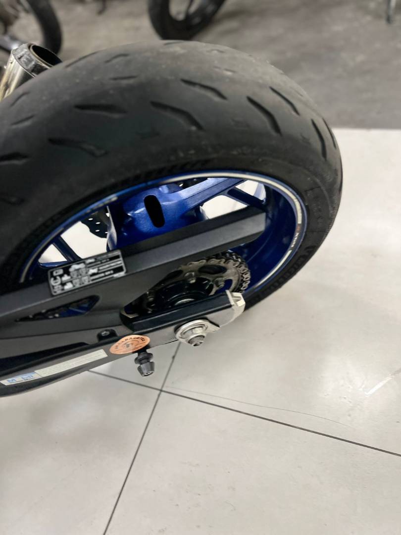 SUZUKI GSX-S750Z