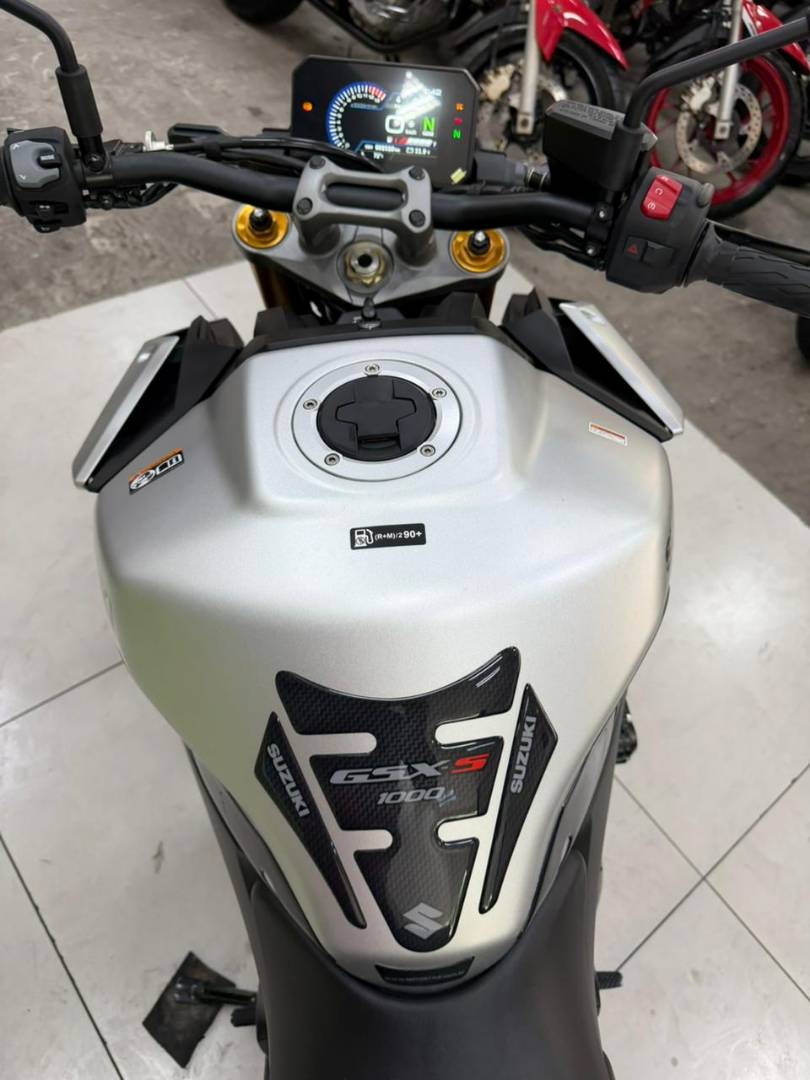 SUZUKI GSX S1000 ABS