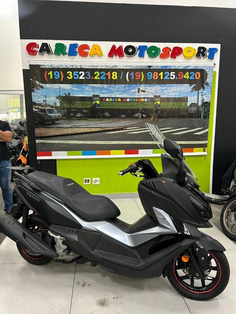 DAFRA CRUISYM 300