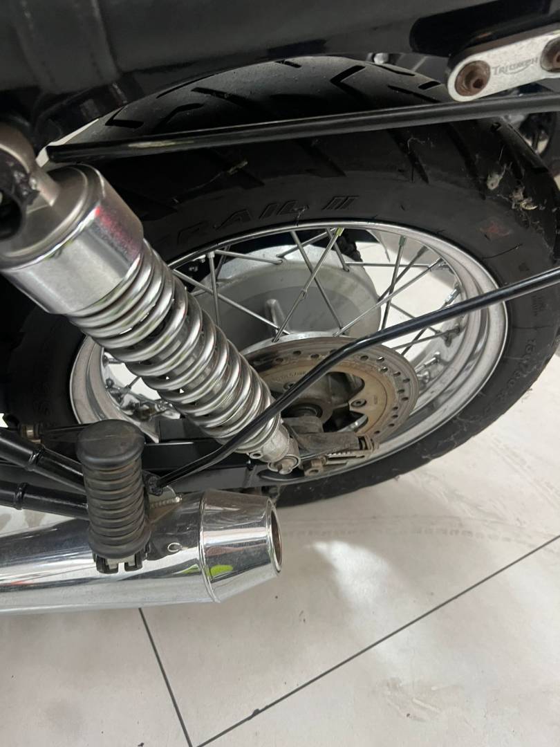 TRIUMPH BONNEVILLE T 100 865