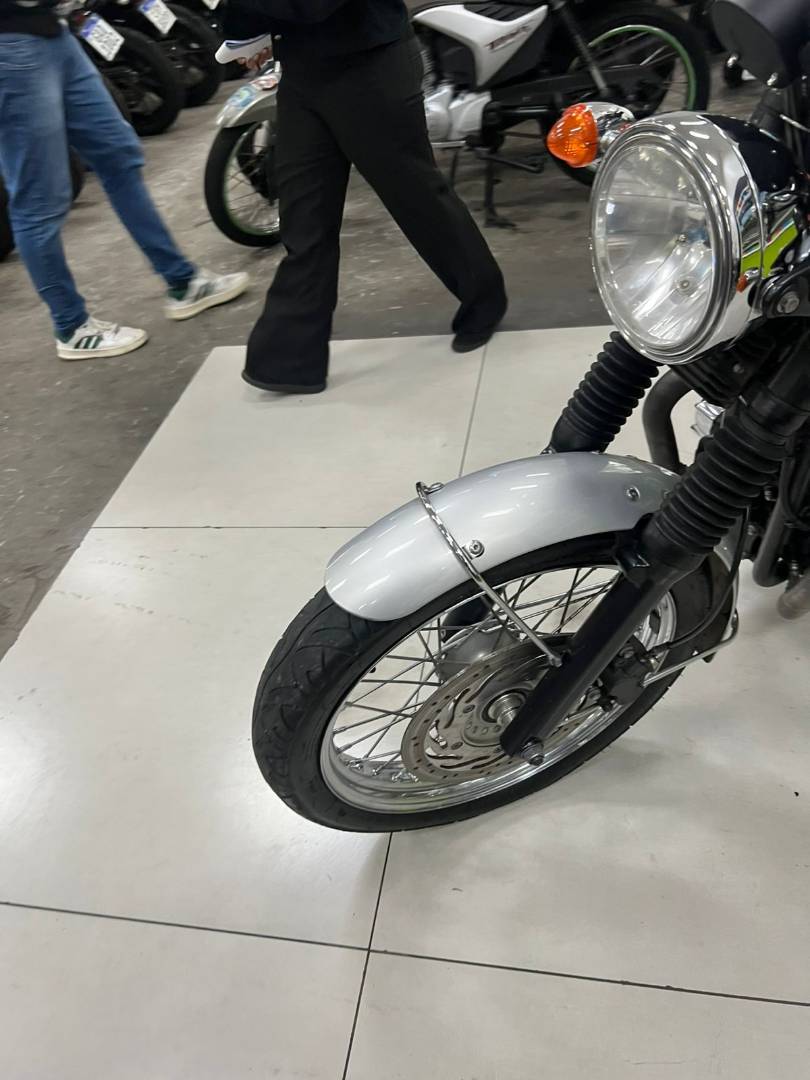 TRIUMPH BONNEVILLE T 100 865