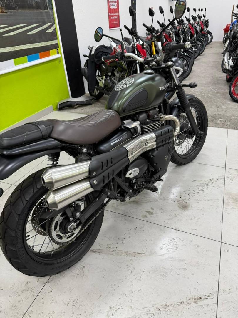 TRIUMPH SCRAMBLER 900