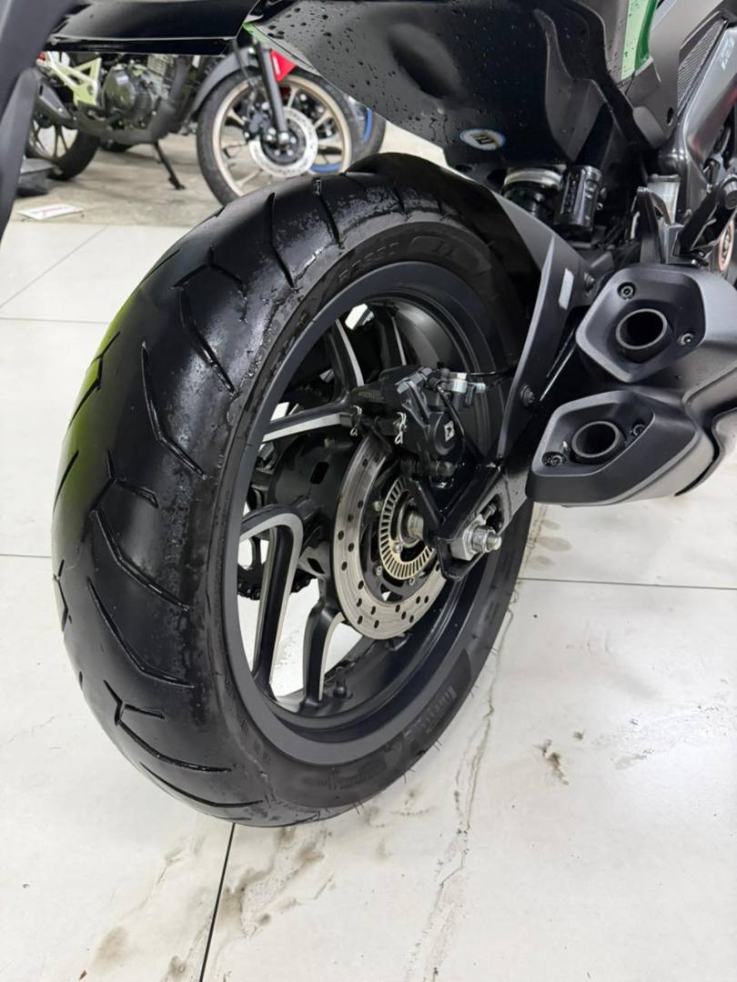 BAJAJ DOMINAR 400