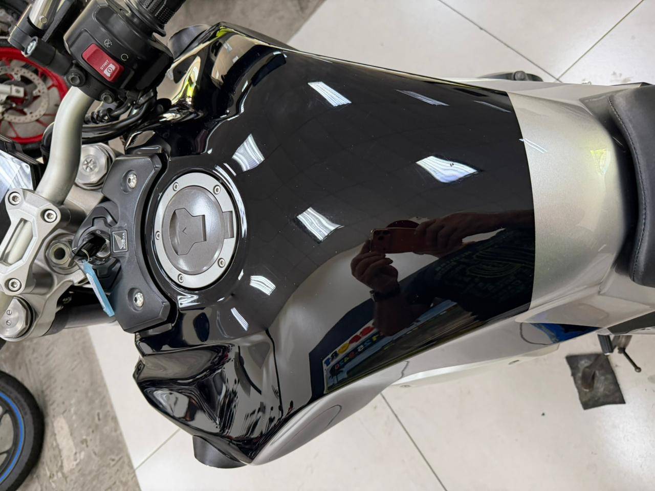 HONDA CB 1000R ABS