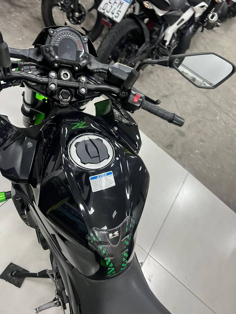 KAWASAKI Z400