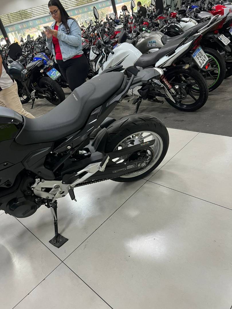 BMW F 900 R SPORT
