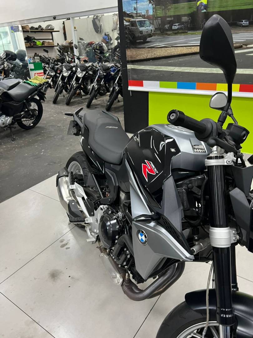 BMW F 900 R SPORT