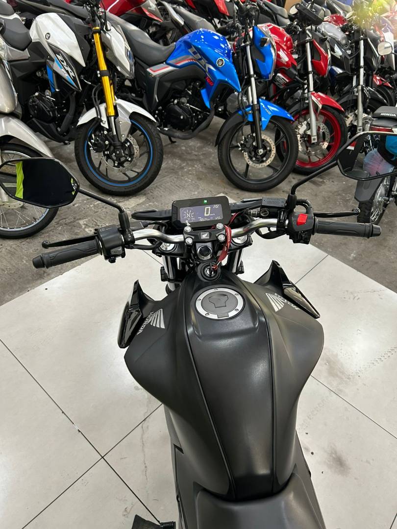 HONDA CB 300F TWISTER CBS