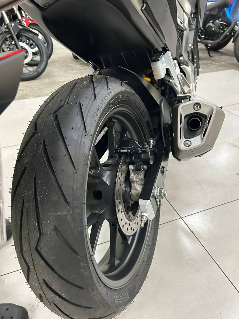 HONDA CB 300F TWISTER CBS