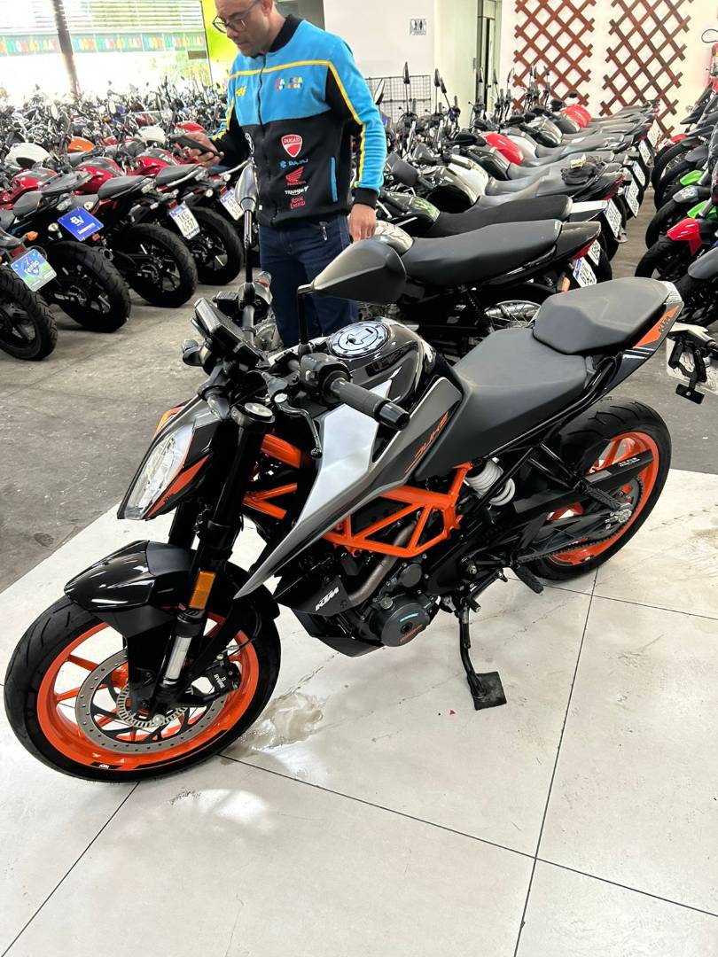 KTM DUKE 390 ABS
